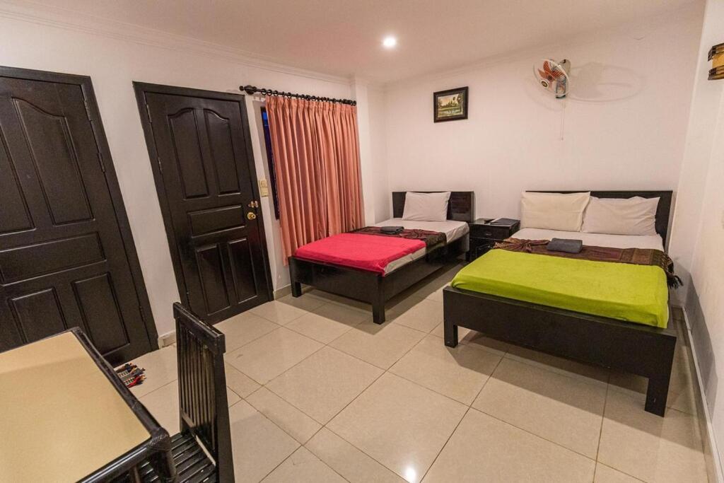 Central Backpacker Siem Reap Buitenkant foto
